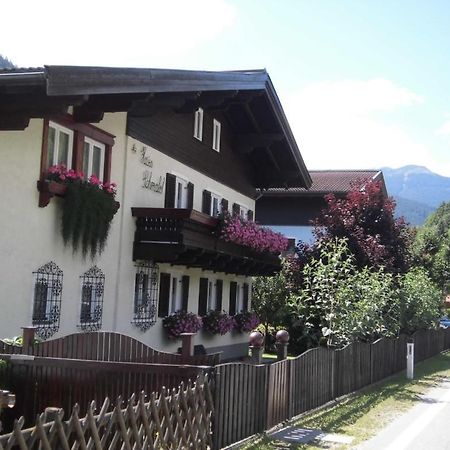 Privatzimmer Haus Anna+Franz Viehhofen Exterior foto