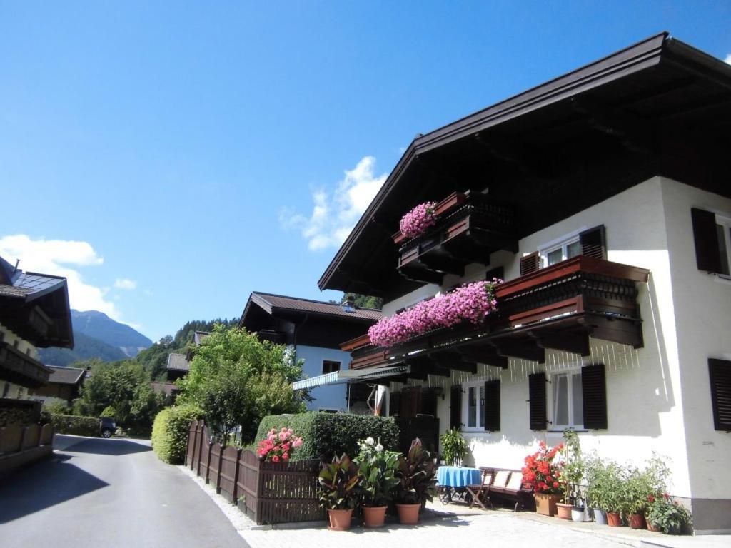 Privatzimmer Haus Anna+Franz Viehhofen Exterior foto